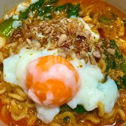 Warung Ari: Rasa Autentik yang Menggigit di Tepi Pantai Cilacap